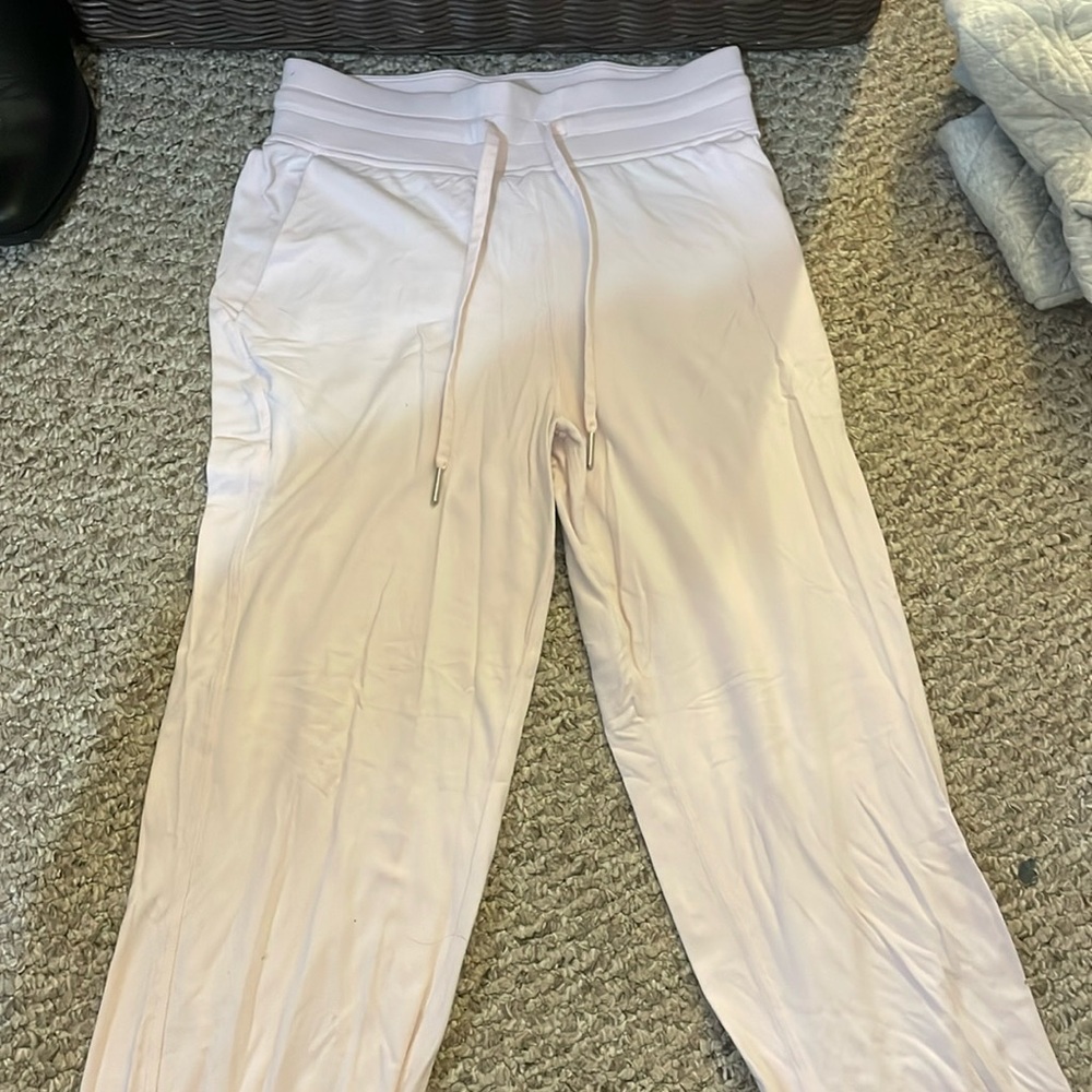 LULULEMON JOGGERS DISCONTINUED